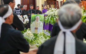 Lễ tang Cha Giuse: Kính viếng buổi chiều ngày 08.4.2026