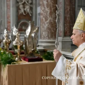 Đức Thánh Cha cử hành Thánh lễ Truyền dầu tại Đền thờ Thánh Phêrô