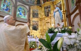 [Tông du Guinea Xích Đạo] ĐTC Lêô cử hành Thánh lễ tại Nhà thờ Đức Mẹ Vô nhiễm ở Mongomo