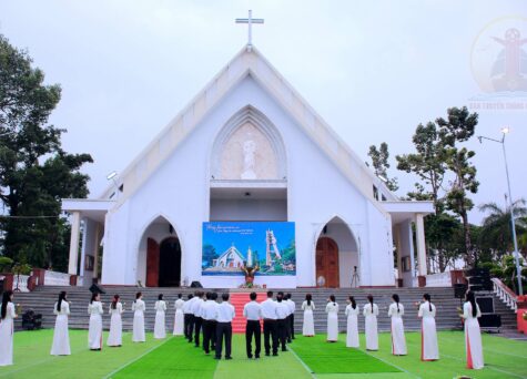 Gx. Láng Cát: Bế mạc Tháng Hoa 2026