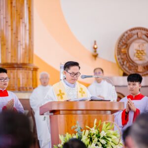 Gx. Chu Hải: Cha Giuse Nguyễn Ngọc Thảo nhận sứ vụ tân chánh xứ