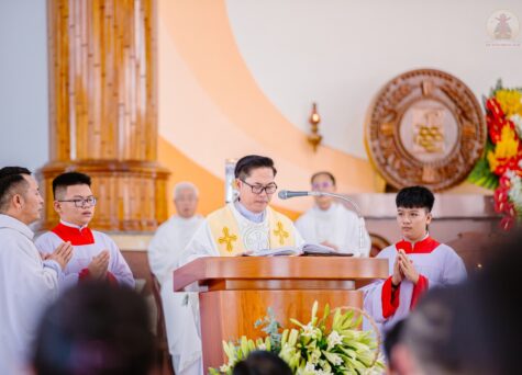 Gx. Chu Hải: Cha Giuse Nguyễn Ngọc Thảo nhận sứ vụ tân chánh xứ