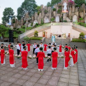 Gx. Vinh Châu: Mừng lễ Thánh Giuse Thợ và Khai mạc Tháng Hoa 2026