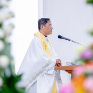 Gx. Hải Đăng: Cha Phêrô Huỳnh Tấn Phát tiếp nhận sứ vụ chủ chăn