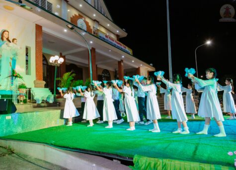 Gx. Sơn Bình: Khai mạc Tháng Hoa 2026