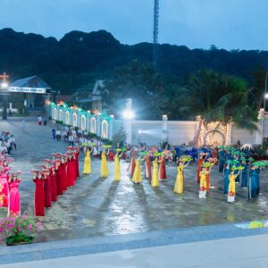 Gx. Xuân Trường: Bế mạc tháng Hoa 2026