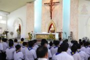 Gx. Lam Sơn: Chầu Thánh Thể thay giáo phận- Ngày 07.6.2026
