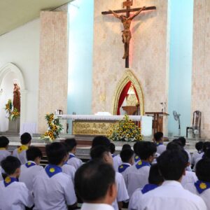 Gx. Lam Sơn: Chầu Thánh Thể thay giáo phận- Ngày 07.6.2026