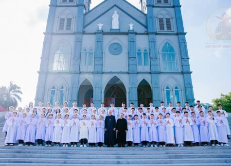 Gx. Đức Hiệp: Thánh lễ Ban Bí tích Thêm sức- Ngày 18.6.2026
