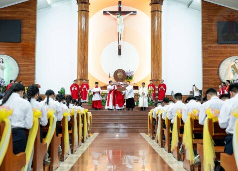 Gx. Chu Hải: Đức cha Tôma ban Bí tích Thêm Sức cho 121 em thiếu nhi- Ngày 18.6.2026