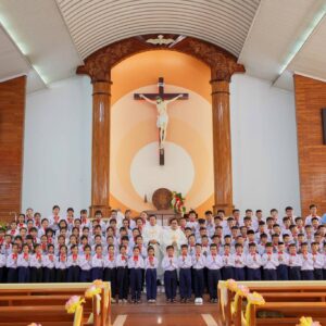 Gx. Chu Hải: 125 Thiếu nhi Rước Lễ Lần Đầu- Ngày 07.6.2026