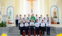 Gx. Hồ Tràm: 19 em thiếu nhi Rước lễ lần đầu- Ngày 14.6.2026