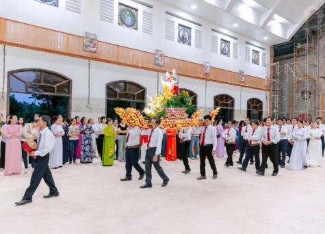 Gx. Châu Pha: Long trọng mừng kính hai thánh tông đồ Phêrô và Phaolô