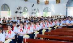 Gx. Hòa Sơn: Thánh lễ ban Bí tích Thánh Thể lần đầu- Ngày 14.6.2026