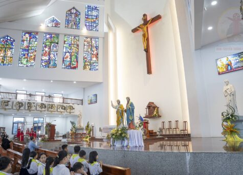 Gx. Nam Bình: Mừng kính hai thánh tông đồ Phêrô và Phaolô – Bổn mạng Giáo xứ