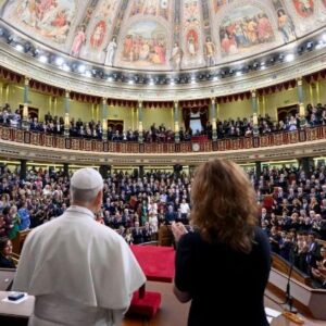 [Tông du Tây Ban Nha] Đức Thánh Cha gặp Quốc hội Tây Ban Nha tại trụ sở Hạ viện ở Madrid