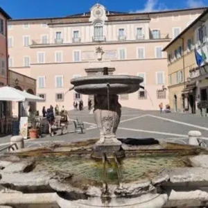 Dinh Tông toà ở Castel Gandolfo - Nơi nghỉ hè của các vị giáo hoàng
