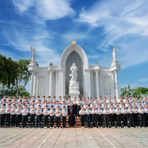 Gx. Kim Long: Thánh lễ ban Bí tích Thêm Sức- Ngày 13.7.2026