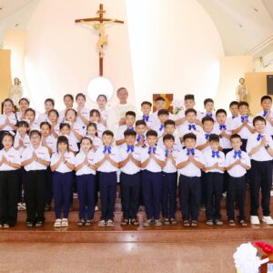 Gx. Hải Sơn: 44 em thiếu nhi rước lễ lần đầu- Ngày 12.7.2026