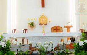 Gx. Hồ Tràm: Thánh lễ khai mạc ngày Chầu Thánh Thể thay giáo phận