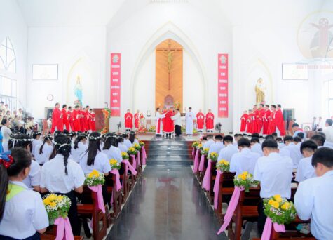 Gx. Hòa Sơn: Thánh lễ trao ban Bí tích Thêm Sức- Ngày 21.07.2026