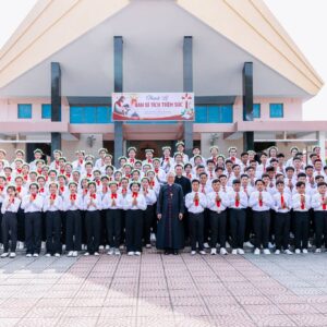 Gx. Quảng Nghệ: Đức Cha Emmanuel cử hành thánh lễ ban Bí tích Thêm Sức- Ngày 23.07.2026