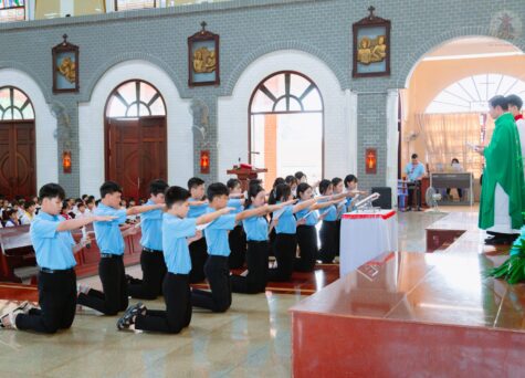 Gx. Sơn Bình: Thánh lễ tuyên hứa Giáo lý viên