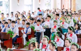 Gx. Phước Tân: 50 thiếu nhi lần đầu rước Chúa- Ngày 19.7.2026