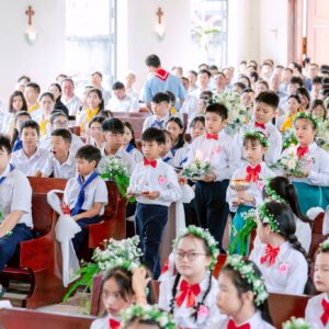 Gx. Phước Tân: 50 thiếu nhi lần đầu rước Chúa- Ngày 19.7.2026