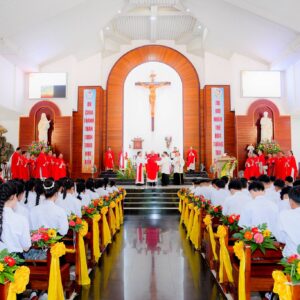 Gx. Hòa Hội: Đức Cha Emmanuel cử hành Thánh lễ ban Bí tích Thêm Sức- Ngày 21.08.2026