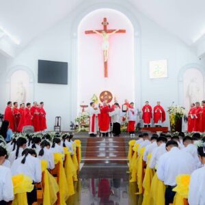 GX. Hòa Tân: Đức Cha Emmanuel cử hành Thánh lễ ban Bí tích Thêm Sức-  Ngày 02.08.2026