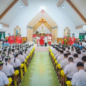Gx. Hòa Phước: Đức Cha Emmanuel cử hành Thánh lễ ban Bí tích Thêm Sức- Ngày 06.08.2026