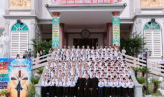Gx. Châu Pha: Thánh lễ ban Bí tích Thêm Sức cho 172 em thiếu nhi