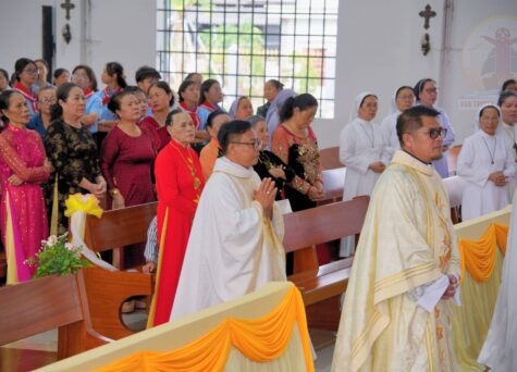 Gx. Chu Hải: Thánh lễ tạ ơn mừng Tân Linh mục Giuse Phạm Văn Chính, CRS