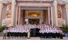 Gx. Thủy Giang: Đức Cha Emmanuel cử hành Thánh lễ ban Bí tích Thêm Sức-  Ngày 09.08.2026