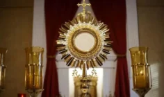 7 cách thực hiện Giờ Thánh như Đức Tổng Giám mục Fulton Sheen