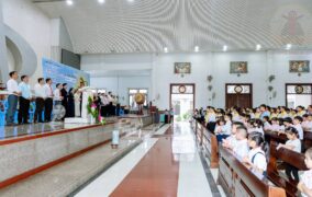 Gx. Vinh Châu: Khai giảng măm học Giáo lý mới 2026-2027