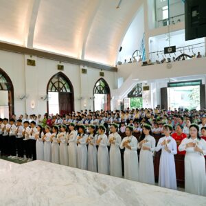Gx. Hải An: Thánh lễ Tuyên hứa Bao Đồng cho 26 Em Thiếu nhi