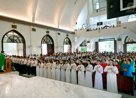 Gx. Hải An: Thánh lễ Tuyên hứa Bao Đồng cho 26 Em Thiếu nhi