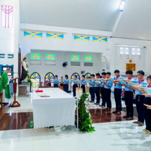 Gx. Trung Đồng: Thánh lễ Phong nhậm Giáo lý viên cấp I và Khai giảng năm học giáo lý hồng ân