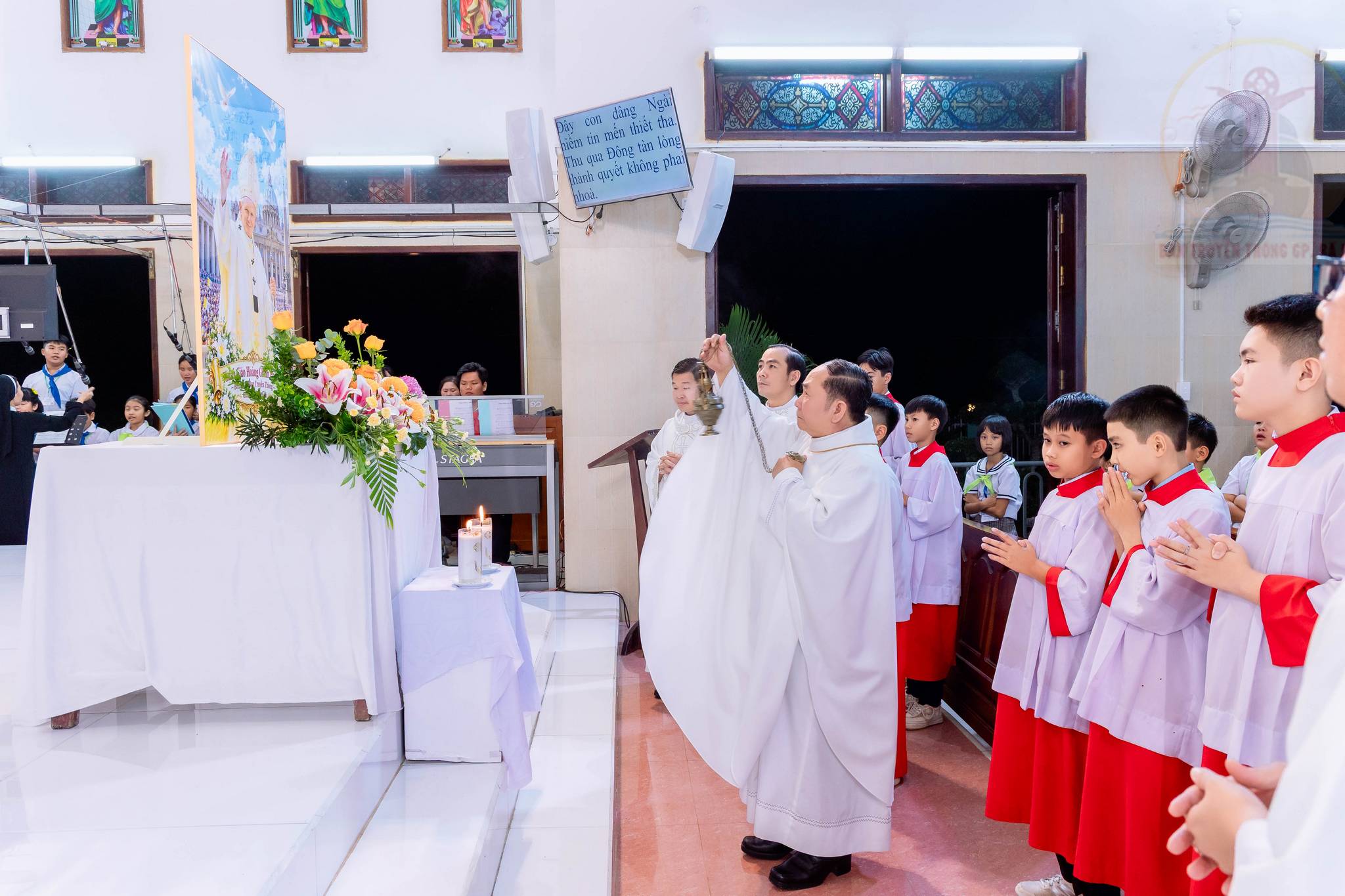 Gx. Phước Ân: Mừng Lễ Thánh Gioan Phaolô II – Bổn mạng Ban Truyền thông Hạt Bình Giã