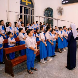Gx. Phước Lâm: Mừng lễ kính Thánh Têrêsa Hài Đồng Giêsu- Bổn mạng Ca đoàn Thiếu nhi