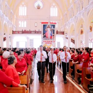 Giáo phận Bà Rịa: Hội Lòng Chúa Thương Xót mừng Lễ Thánh Faustina Bổn mạng