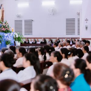 Gx. Xuân Sơn: Mừng Lễ Thánh Têrêsa Hài Đồng Giêsu – Bổn mạng Hiệp hội Tín hữu Mến Thánh Giá