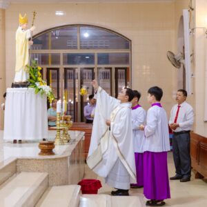 Gx. Hải Lâm: Thánh lễ mừng kính Thánh Gioan Phaolô Ii  -Bổn mạng giới trẻ giáo xứ